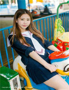 一枝梨花压海棠